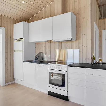 3 Bedroom Stunning In Sjaellands Odde *